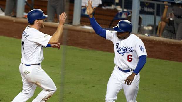 dodgers-game-2-mcknight.jpg